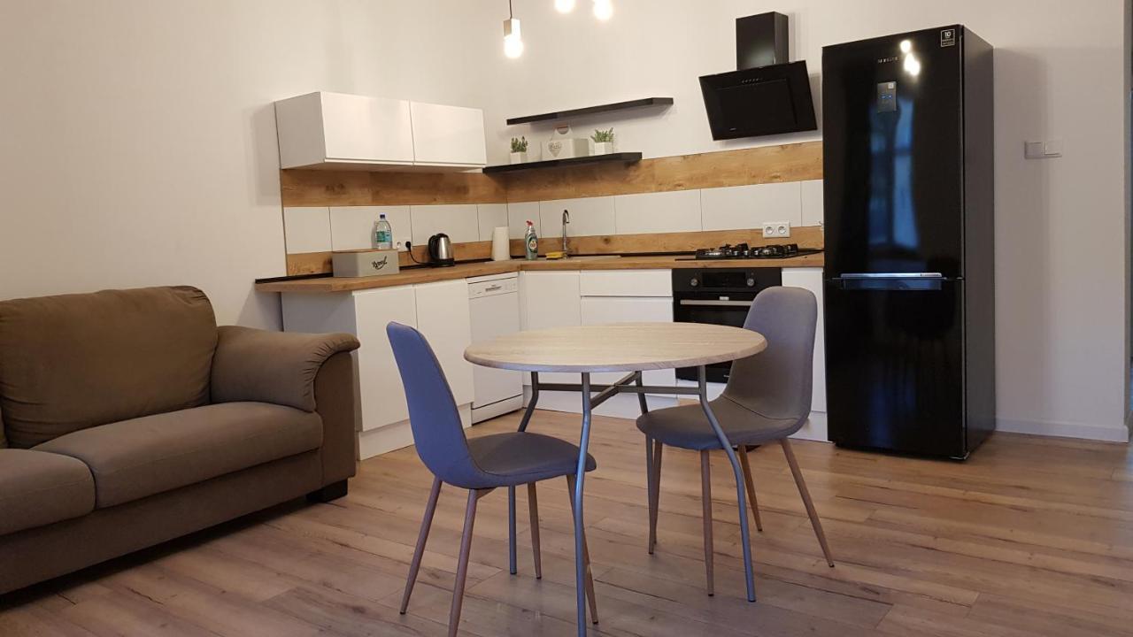 Avalon Apart 1 Legnica Ngoại thất bức ảnh