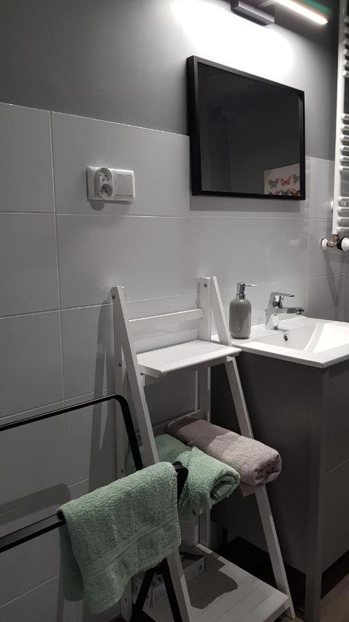Avalon Apart 1 Legnica Ngoại thất bức ảnh
